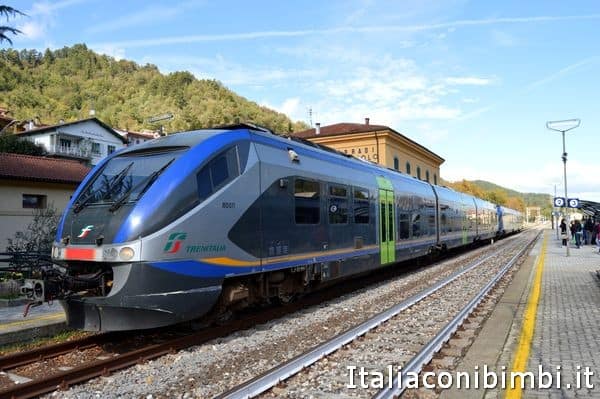 treno alla stazione di Marradi