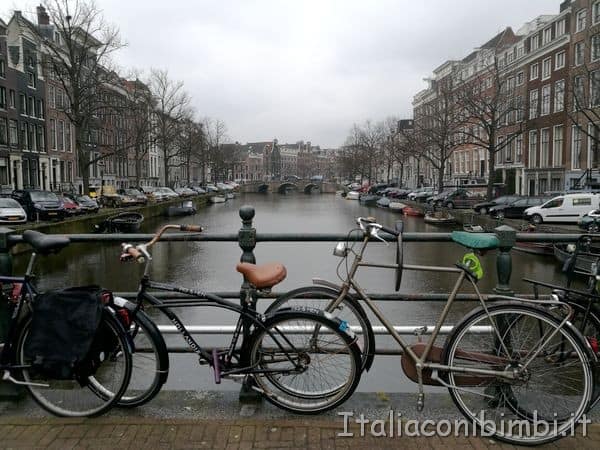 bicicletta bimbi amsterdam