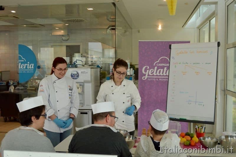 laboratorio di gelato per famiglie