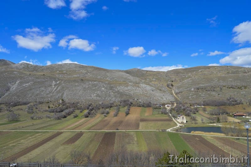  Santo Stefano di Sessanio - panorama montagne